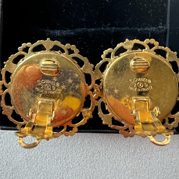 Chanel vintage collectors item Earrings - Picture 7 of 8
